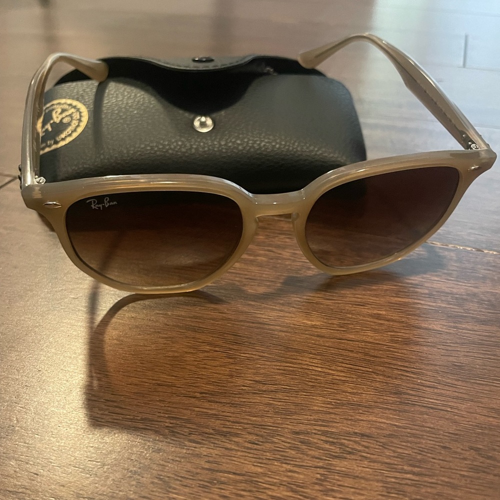 Ray-Ban Rb4306 Hexagonal Sunglasses Opal Beige/Brown Gradient